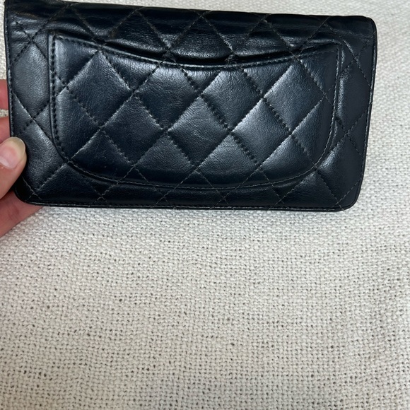 Authentic Chanel Matelassé Black Lambskin Wallet with Added Chain - Picture 14 of 15
